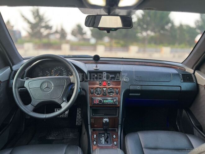 Mercedes C 220 1996, 321,000 km - 2.2 л - Sumqayıt