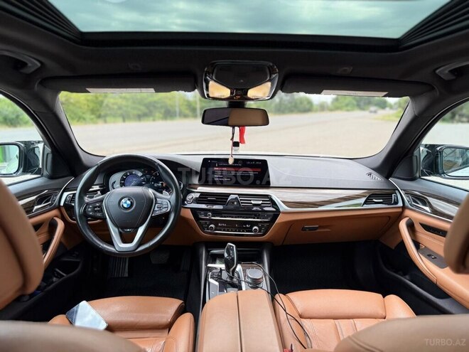 BMW 530 2019, 190,000 km - 2.0 l - Tovuz
