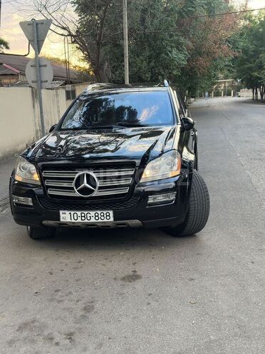 Mercedes GL 550-1