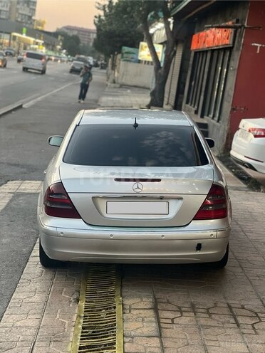 Mercedes E 220 d 2003, 425,000 km - 2.2 l - Bakı