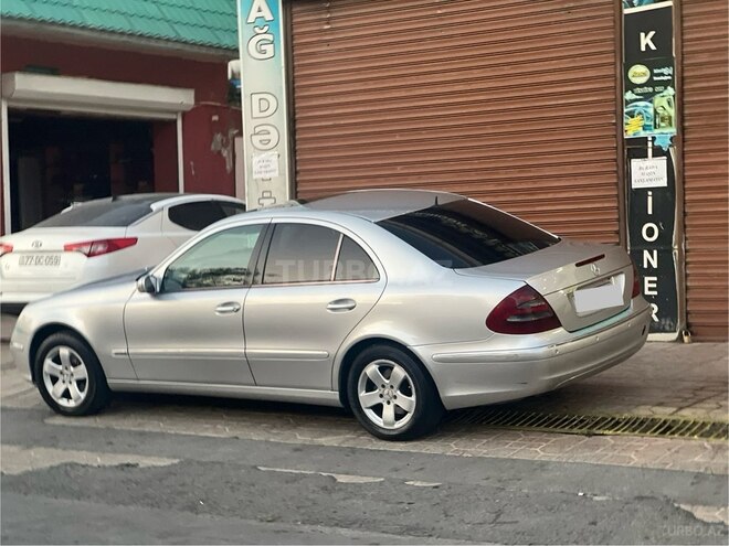 Mercedes E 220 d 2003, 425,000 km - 2.2 l - Bakı