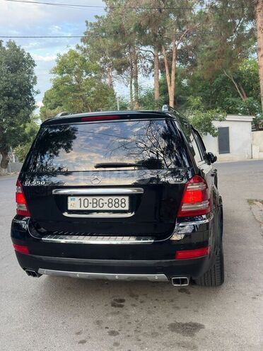 Mercedes GL 550-7