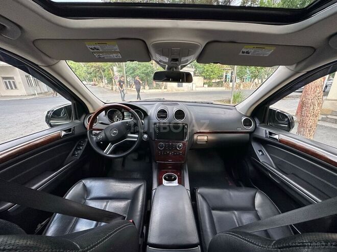 Mercedes GL 550-14
