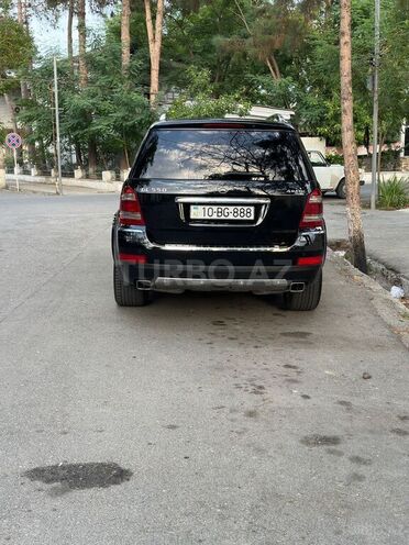 Mercedes GL 550-11