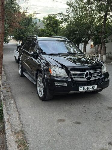 Mercedes GL 550-9