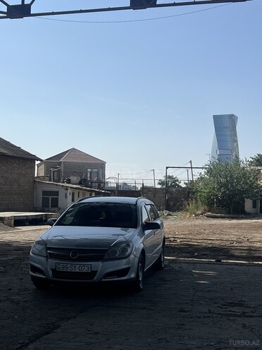 Opel Astra 2009, 289,000 km - 1.3 l - Bakı