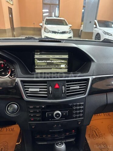Mercedes E 200 2011, 221,021 km - 1.8 l - Xırdalan