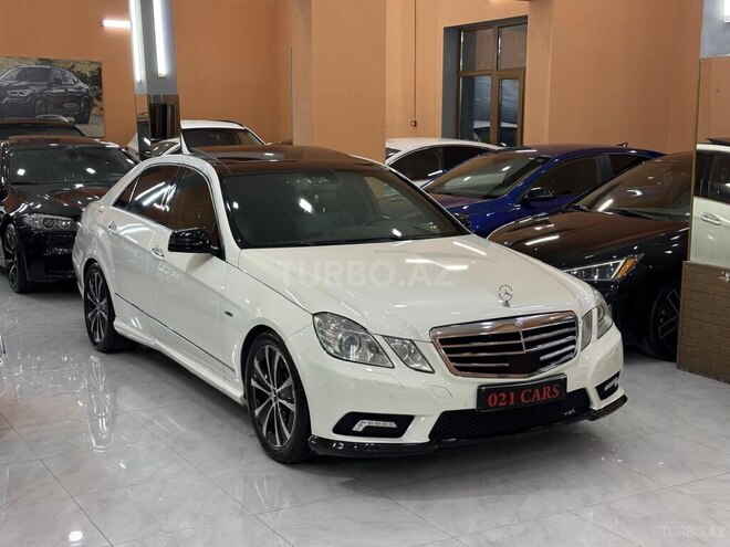 Mercedes E 200 2011, 221,021 km - 1.8 l - Xırdalan