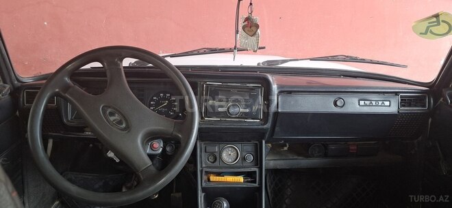 LADA (VAZ) 2107 2003, 35,000 km - 1.6 l - Saatlı