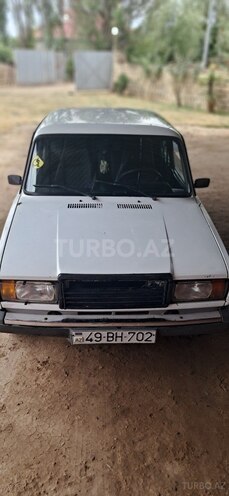 LADA (VAZ) 2107 2003, 35,000 km - 1.6 l - Saatlı