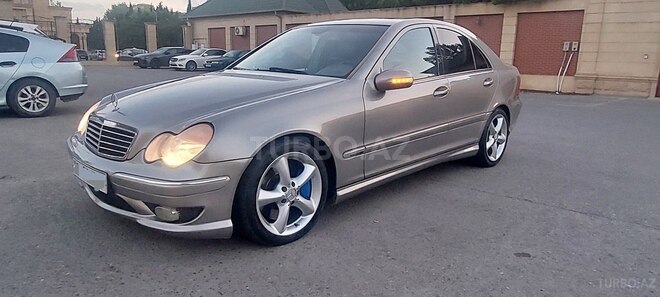 Mercedes C 230 2006, 227,000 km - 2.5 l - Sumqayıt