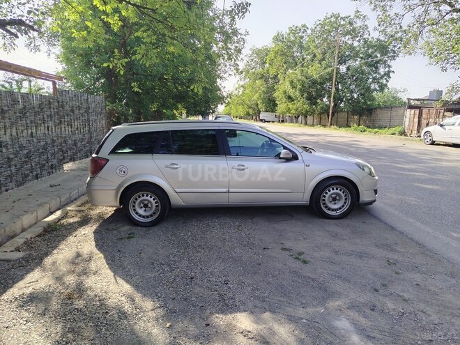 Opel Astra 2005, 164,147 km - 1.7 l - Quba