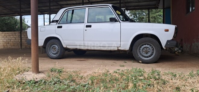 LADA (VAZ) 2107 2003, 35,000 km - 1.6 l - Saatlı