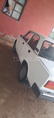 LADA (VAZ) 2107 2003, 35,000 km - 1.6 l - Saatlı