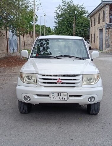 Mitsubishi Pajero io 2003, 218,695 km - 2.0 л - Gəncə