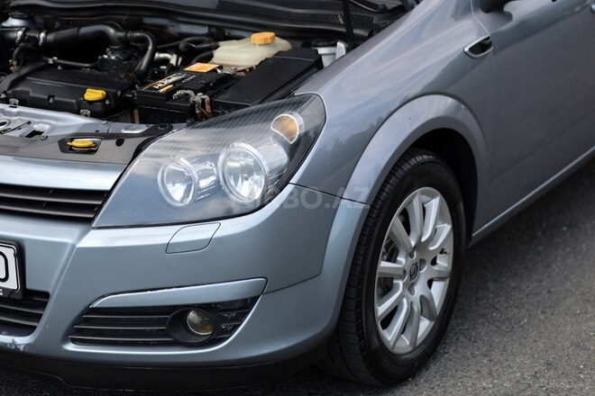 Opel Astra 2004, 246,800 km - 1.4 l - Qax
