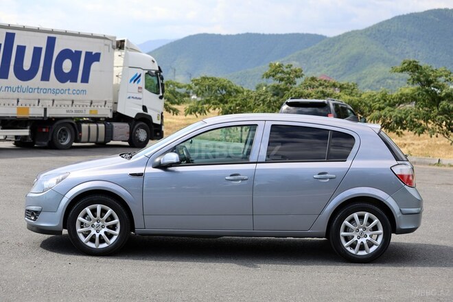 Opel Astra 2004, 246,800 km - 1.4 l - Qax