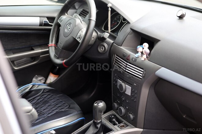 Opel Astra 2004, 246,800 km - 1.4 l - Qax