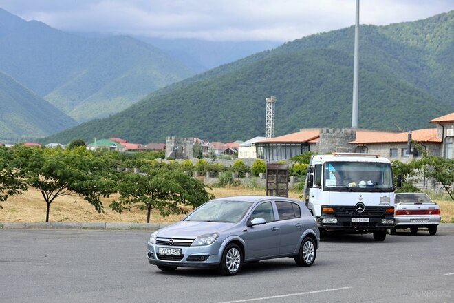 Opel Astra 2004, 246,800 km - 1.4 l - Qax