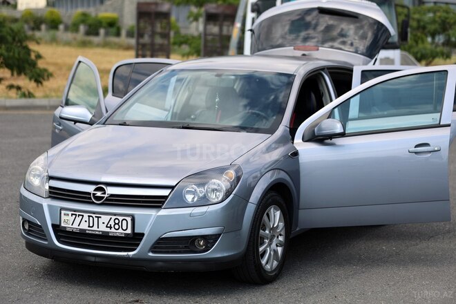 Opel Astra 2004, 246,800 km - 1.4 l - Qax