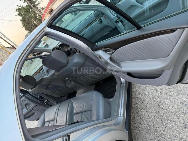 Mercedes E 240 1998, 314,000 km - 2.4 l - Sumqayıt