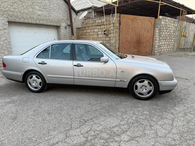 Mercedes E 240 1998, 314,000 km - 2.4 l - Sumqayıt