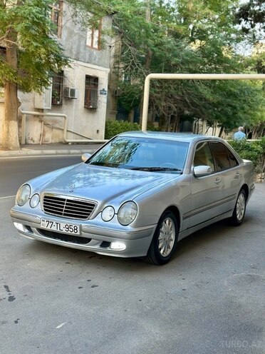 Mercedes E 220 d 2000, 416,000 km - 2.2 l - Bakı