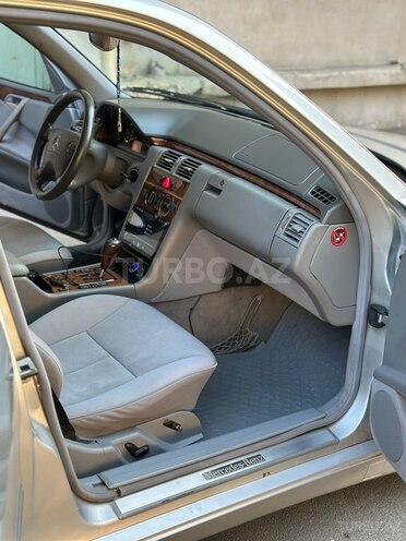 Mercedes E 220 d 2000, 416,000 km - 2.2 l - Bakı