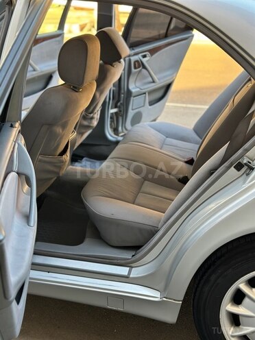 Mercedes E 220 d 2000, 416,000 km - 2.2 l - Bakı