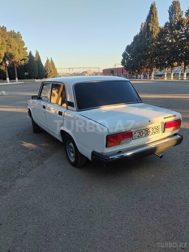 LADA (VAZ) 2107-2