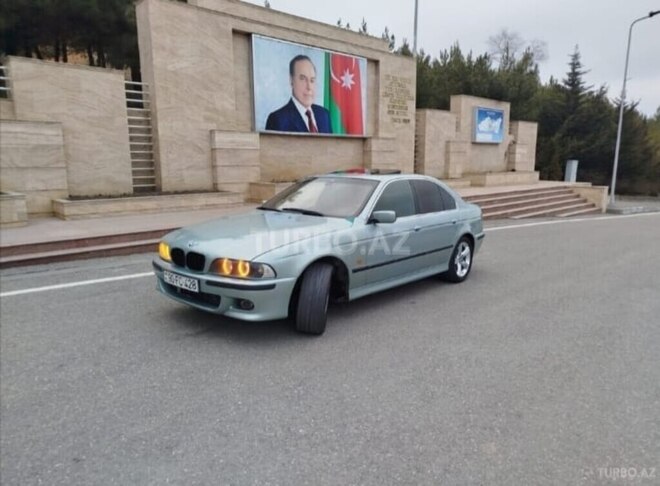 BMW 528 1998, 514,990 km - 2.8 l - Qusar