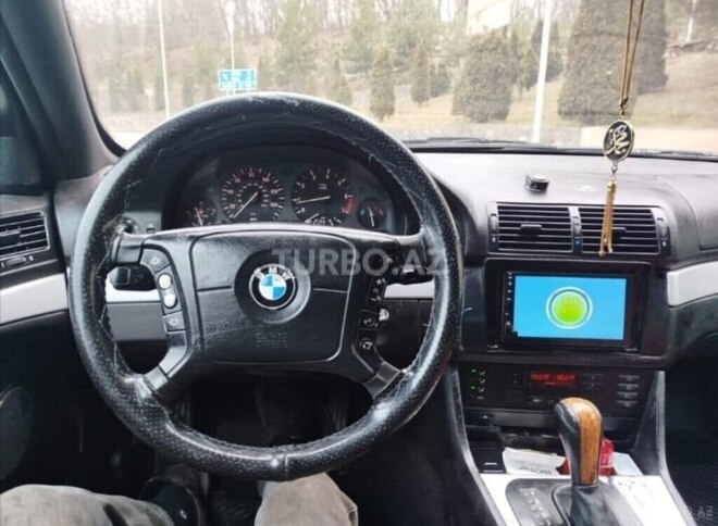 BMW 528 1998, 514,990 km - 2.8 l - Qusar