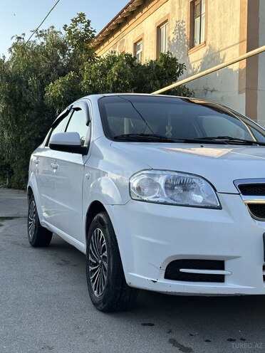 Chevrolet Aveo-6