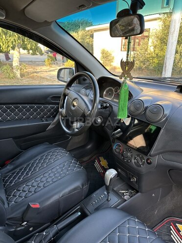 Chevrolet Aveo-19