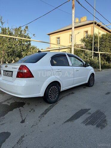 Chevrolet Aveo-16