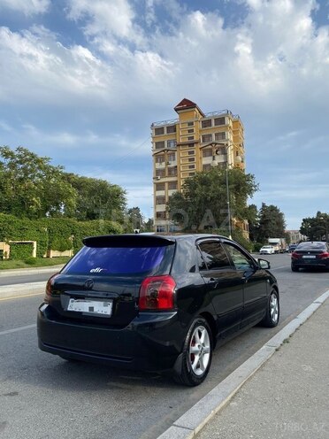 Toyota Corolla 2005, 300,000 km - 1.4 l - Bakı