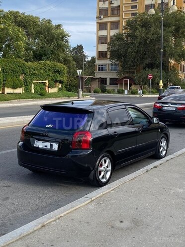 Toyota Corolla 2005, 300,000 km - 1.4 l - Bakı