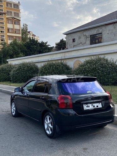 Toyota Corolla 2005, 300,000 km - 1.4 l - Bakı
