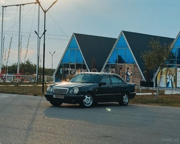 Mercedes E 230 1996, 408,005 km - 2.3 l - Şirvan