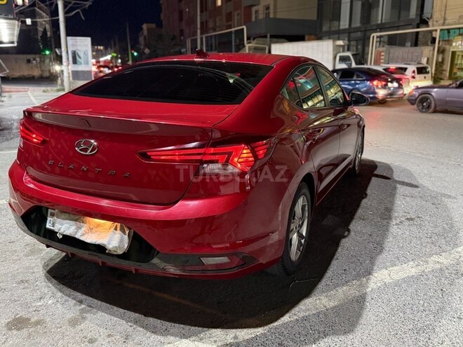 Hyundai Elantra 2018, 24,140 km - 2.0 л - Bakı