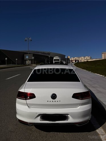 Volkswagen Passat 2021, 87,000 km - 1.4 l - Bakı