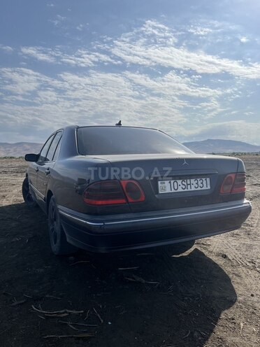 Mercedes E 220 d 1998, 311,000 km - 2.2 l - Bakı