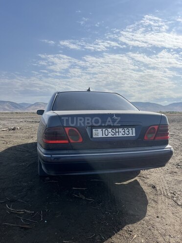 Mercedes E 220 d 1998, 311,000 km - 2.2 l - Bakı