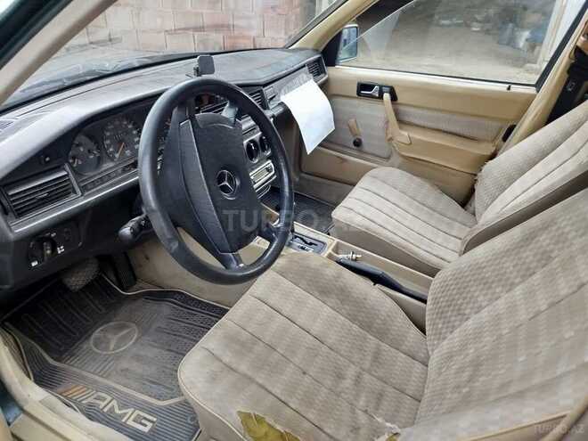 Mercedes 190 1990, 100,000 km - 2.0 л - Masallı