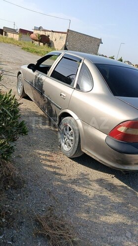Opel Vectra 1996, 400,000 km - 1.6 l - Bakı