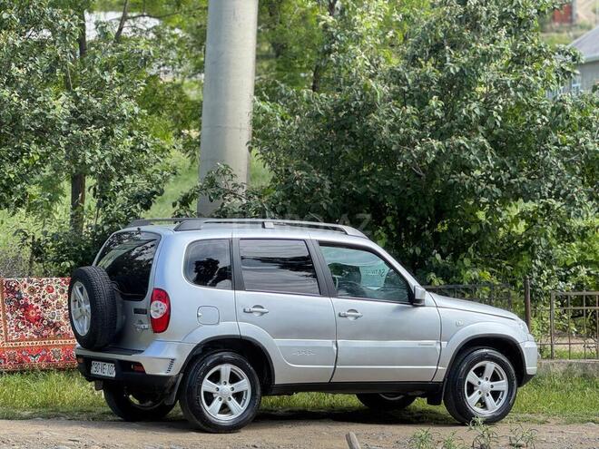 Chevrolet Niva 2013, 178,000 km - 1.7 l - Yardımlı