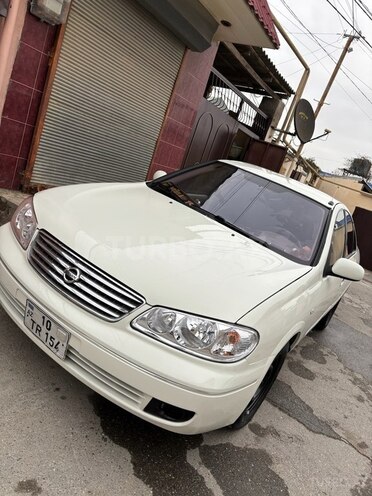 Nissan Sunny 2006, 390,000 km - 1.3 l - Bakı