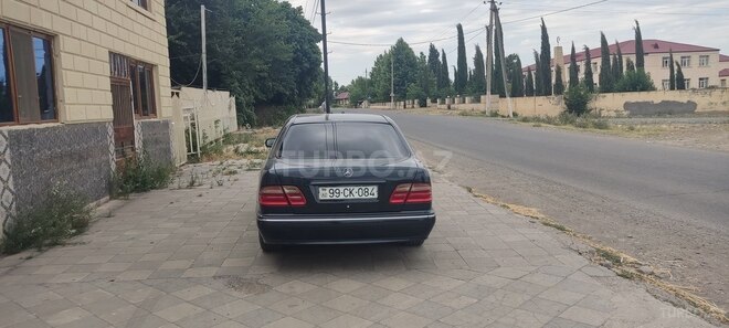 Mercedes E 240 1999, 347,000 km - 2.6 l - Ağdam