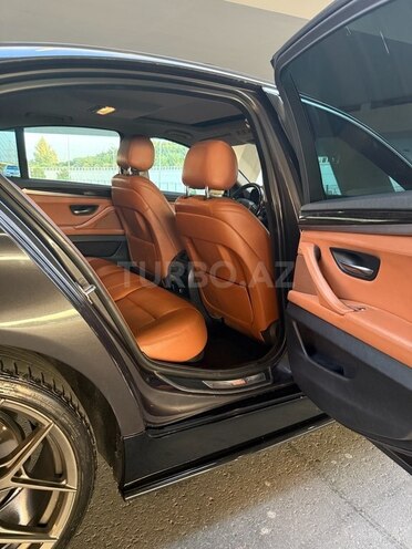 BMW 520-19