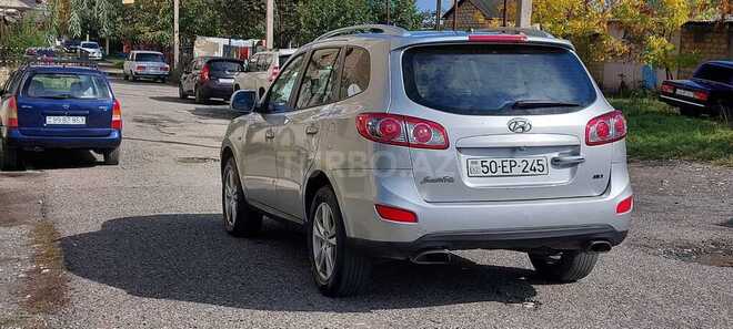 Hyundai Santa Fe 2011, 265,385 km - 2.0 l - Quba